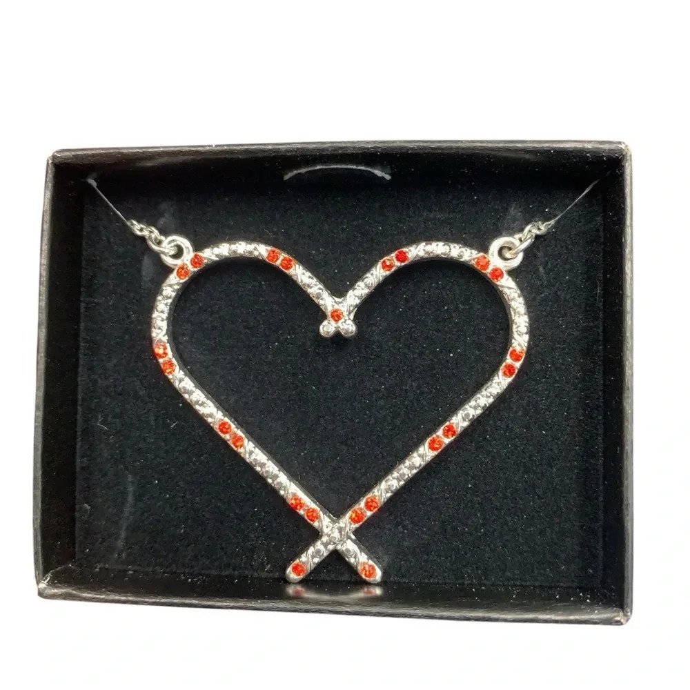 Avon sparkling holiday pendant necklace candy cane silvertone 21” NIB
